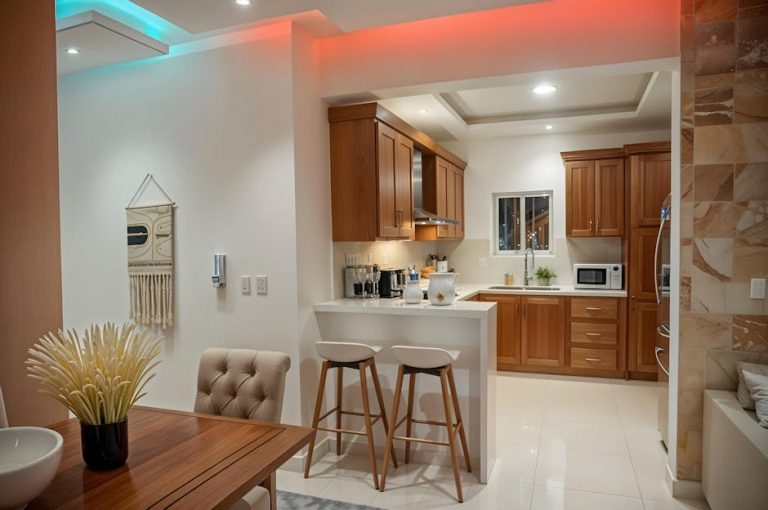 Сплит-система Royal Clima RCI-RF30HN в Королёве